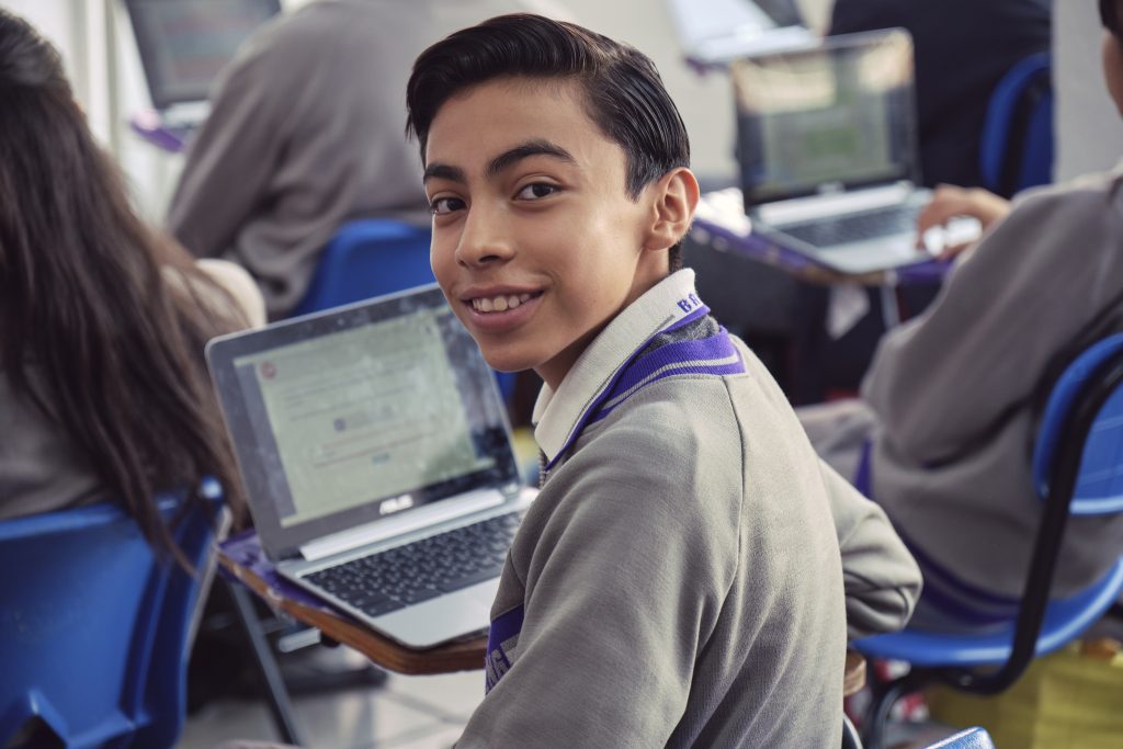 Ciencia, tecnologia, ingeniería, arte y matematicas